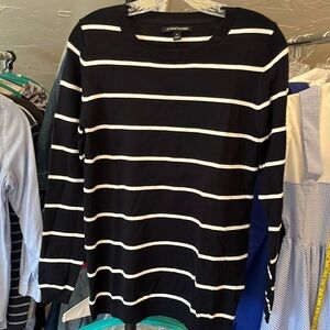 41 hawthorn dark navy and white striped sweater